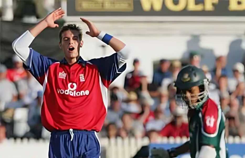 391/4 vs Bangladesh, Nottingham, 2005