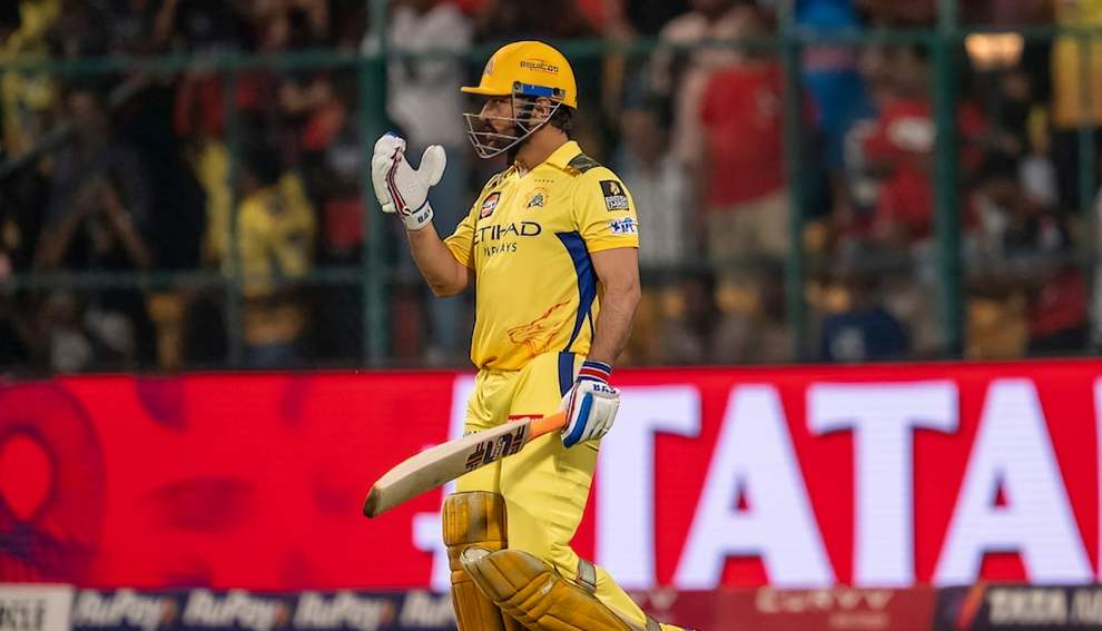 MS Dhoni স্বীকার করেছেন যে তিনি 'চাপ কমাতে' ব্যর্থ হয়েছেন, আরসিবির বিরুদ্ধে পরাজয়ের দায় দিচ্ছেন…